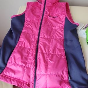 Youth medium vest Columbia